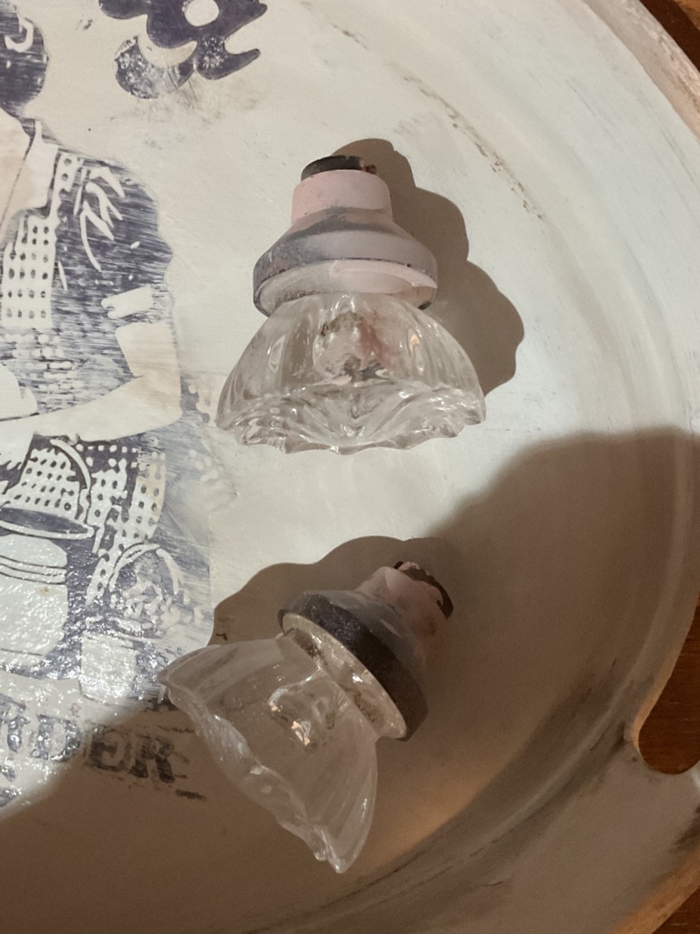 3 glass knobs as is